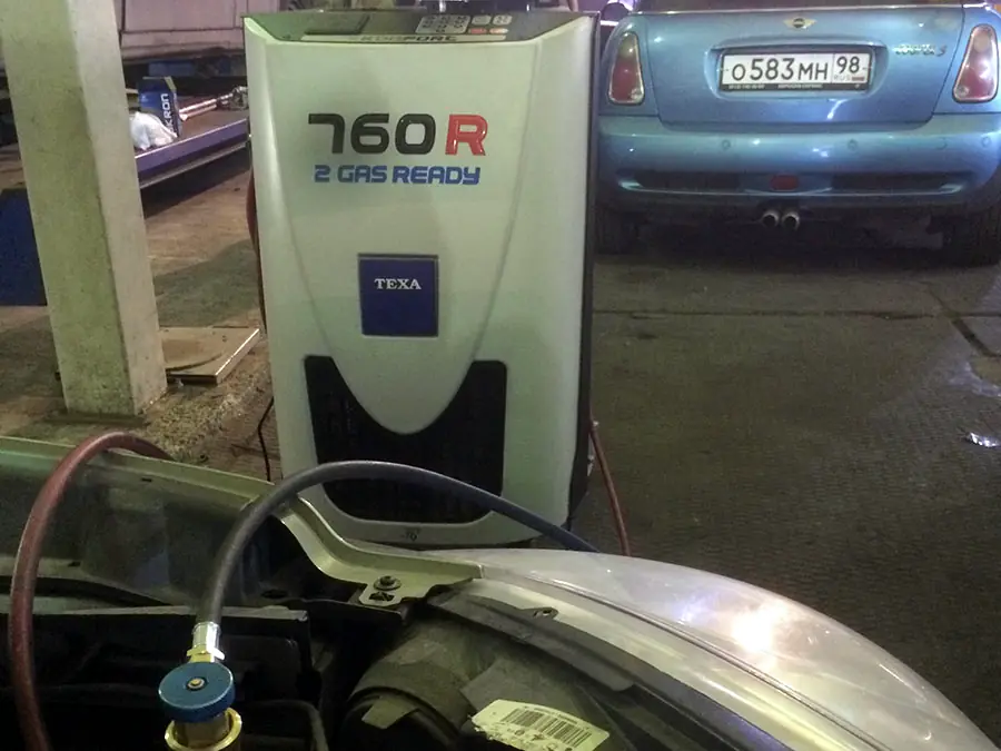 Станция обслуживания кондиционеров TEXA 760R